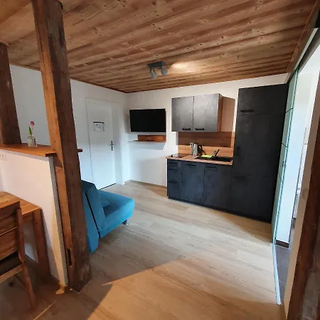 Alte Backstube - Huettenstube Und Ferienzimmer Auszeit شقة Erkenbrechtsweiler