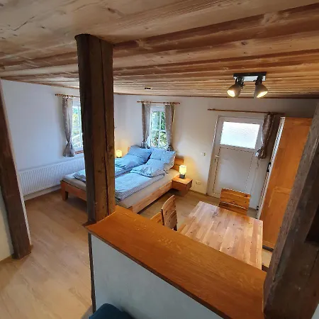 Alte Backstube - Huettenstube Und Ferienzimmer Auszeit アパート Erkenbrechtsweiler