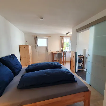 アパート Alte Backstube - Huettenstube Und Ferienzimmer Auszeit Erkenbrechtsweiler